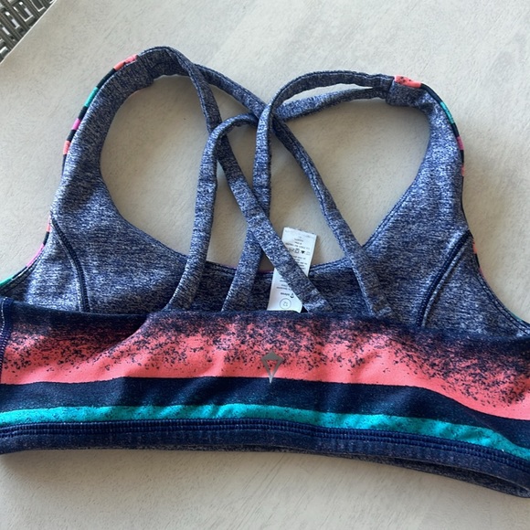 Ivivva girls, sports bra, reversible - Picture 2 of 3